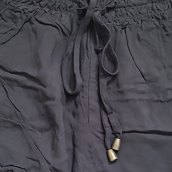 Forever 21 Black Rayon Shorts - Picture 6 of 10